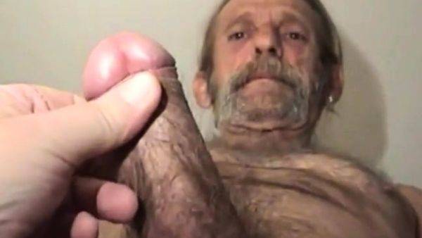 Hairy dirty straight worker shows hisuncut big cock - drtuber.com on systemporn.com