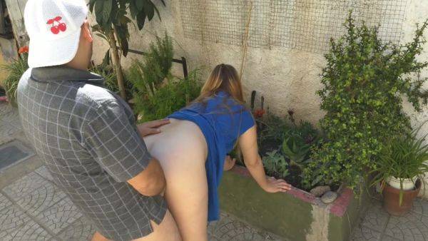 Amateur Sex With The Gardener - hclips.com on systemporn.com