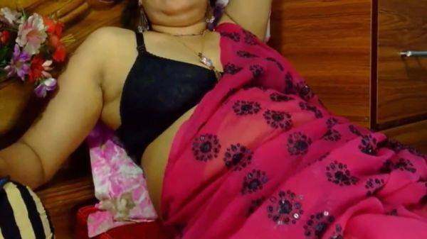 Indian Sexy Bitches - desi-porntube.com - India on systemporn.com