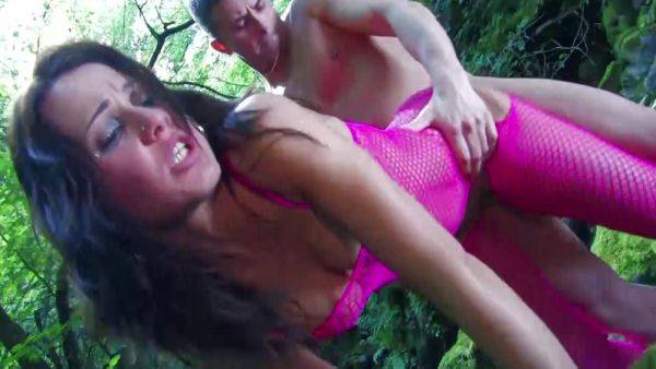 Hot German Babe With An Amazing Body Gets Smashed In The Woods - tubepornclassic.com - Germany on systemporn.com