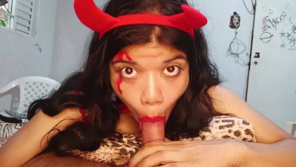 Diabinha Gulosa Mamando Ate Sair Leitinho Halloween - hclips.com on systemporn.com