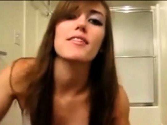 Amateur babe striptease in webcam - drtuber.com on systemporn.com