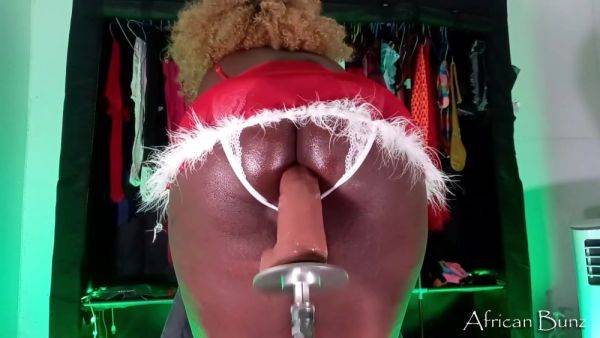 Ebony College Dropout Finds Job Riding And Twerking On Huge Dongs Online This Christmas - upornia.com on systemporn.com