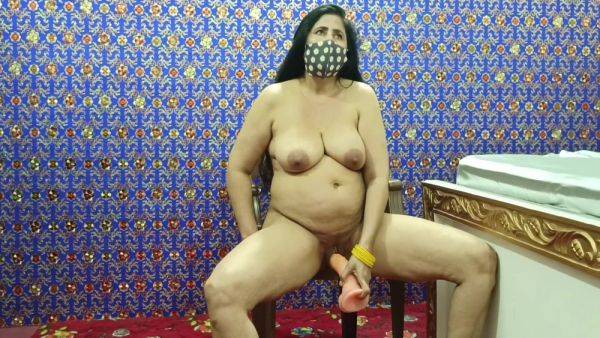 Beautiful Pakistani Sexy Aunty Sex With Large Dildo - hclips.com - Pakistan on systemporn.com