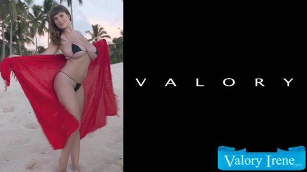 Valory And Chica In The Dr - hotmovs.com on systemporn.com