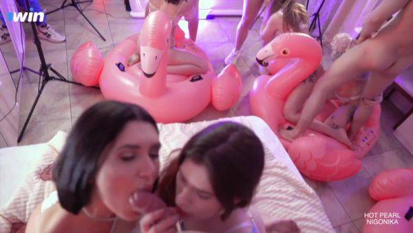 Hot Pearl - I Love to Fuck a Crowd _ Flamingo Orgy4 _ 1 - Amateur - xhand.com on systemporn.com