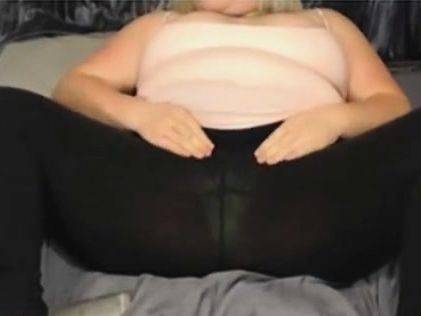Big woman teases in leggings - drtuber.com on systemporn.com
