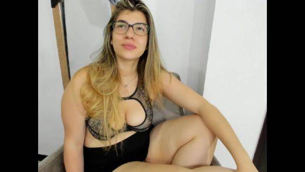 Venezuelan Pawg Girl Eiriadnax (21) Showing Her Bubb - hclips.com - Venezuela on systemporn.com