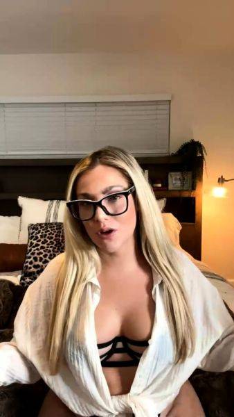 Amateur blond girl with big boobs getting fucked - drtuber.com on systemporn.com
