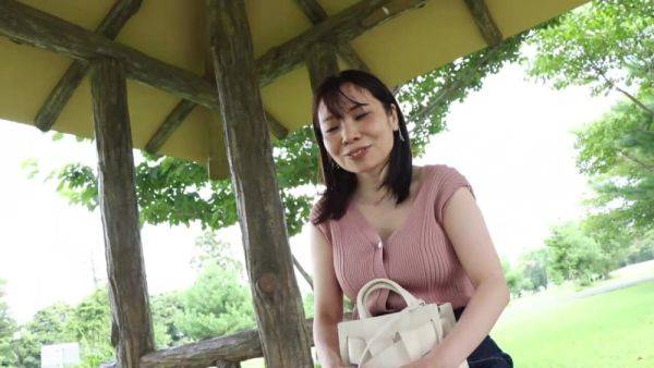 0002306_３０代の日本人女性が人妻NTRのエロハメ販促MGS19min - hclips.com - Japan on systemporn.com