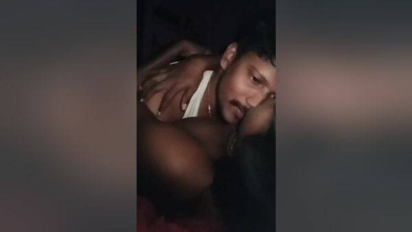 Indian Wife Big Boobs Kissing Ass - desi-porntube.com - India on systemporn.com
