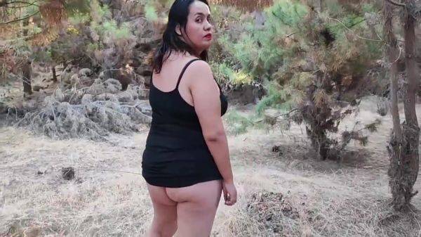 Bbw Flashing In The Woods - desi-porntube.com on systemporn.com