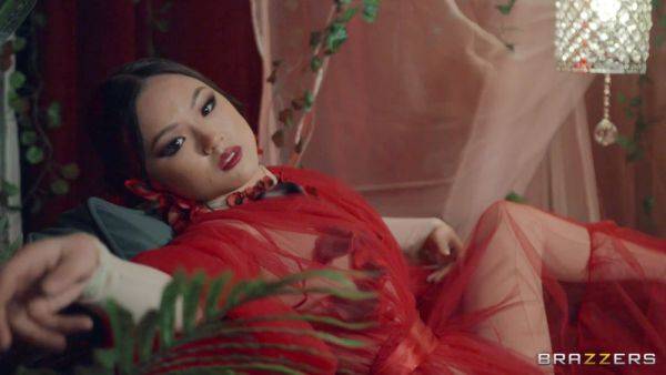 Lulu Chu wraps her lips and pussy around lover's cock - xhand.com on systemporn.com