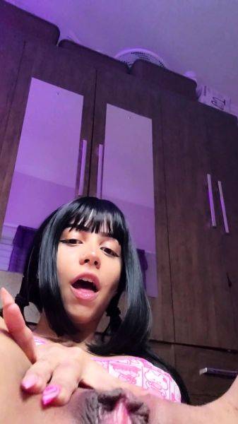 Amateur young brunette enjoys dildo on solo masturbation - drtuber.com on systemporn.com