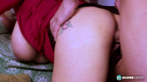 Big Boobs & Sexy Feet - hotmovs.com on systemporn.com