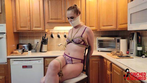 Cas Arielkitchenx - upornia.com on systemporn.com