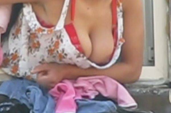 Smokin Downblouse - tubepornclassic.com on systemporn.com