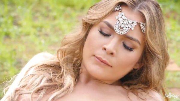 Watch this Greek goddess explore her wet pussy in HD - sexu.com on systemporn.com