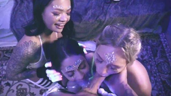 Quarantine and rave with me - upornia.com on systemporn.com