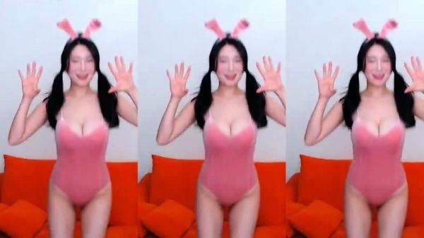 Japanese babes in weird fucking contest with horny Asian men - drtuber.com on systemporn.com