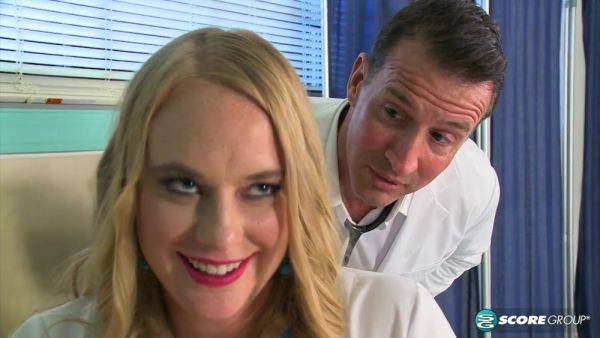 Reader's wife becomes a three-way nurse - hotmovs.com on systemporn.com