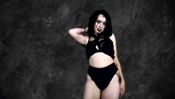 Kendall Olsen - Bow To Your God - drtuber.com on systemporn.com