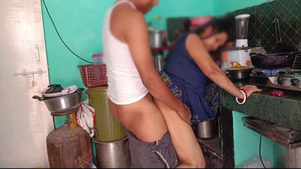 Stepbrother Fucks Salu Bhabhi In The Kitchen - desi-porntube.com - India on systemporn.com