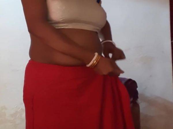 Desi Girl Dress Change Hotyyyy - desi-porntube.com - India on systemporn.com