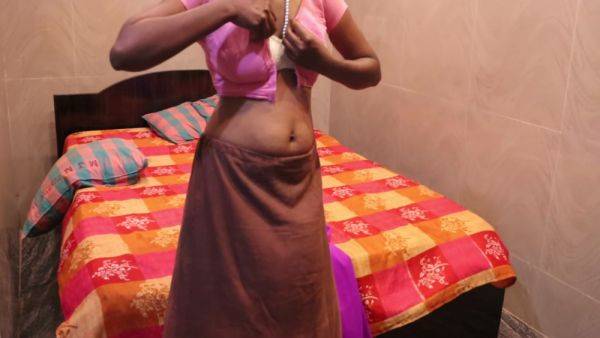 Indian Tamil Best Sexy Girl Wear Tha Saree - desi-porntube.com - India on systemporn.com