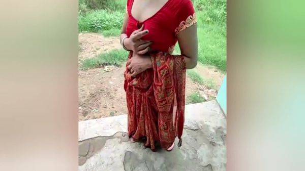 Village Bhabhi Cheating Sex With Her Neighbour Devar - Morning Sex - desi-porntube.com - India on systemporn.com