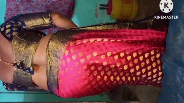 Hot Sexi Bhabhi Ki Sari Show - desi-porntube.com - India on systemporn.com