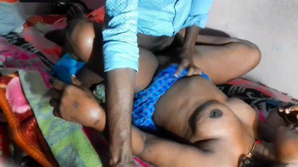 Bebi Ko Mota Land Gusa Diya Raat Me Chupke Se - videohdzog.com - Britain on systemporn.com