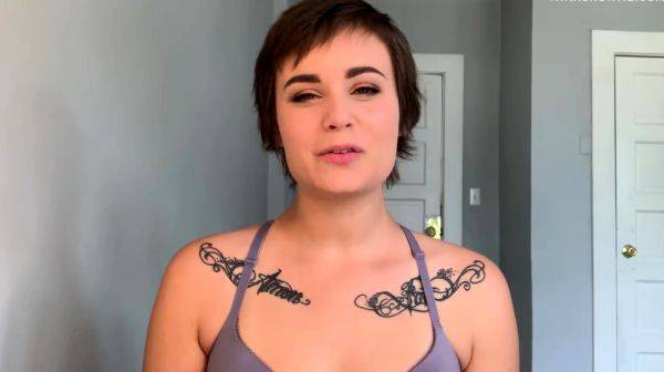 Tattoed Amateur Webcam Girl Hot Dildo Action Masturbation - drtuber.com on systemporn.com