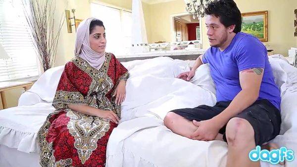 Stepmom Hijab - brunette Arab Muslim in reality hardcore with cumshot - xhand.com on systemporn.com