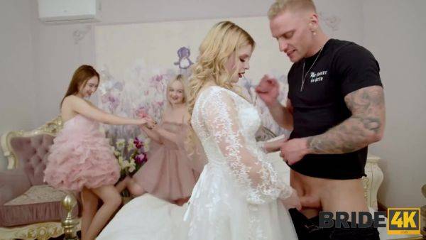 Bridesmaids and braid found out that the groom is cheating, so they fucked a best man in a FFFM - anysex.com - Russia on systemporn.com