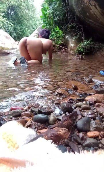 Asian Milf fucked in the river in exclusive amateur porn - anysex.com on systemporn.com