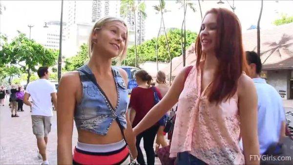 Melody & Lena Caught Exposed in Waikiki - veryfreeporn.com on systemporn.com