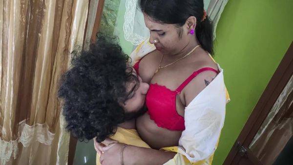 Vaishnavy Shirt Open And Red Bra Show Romance With Sharun Raj, Mallu Couple Dress Open Romance, Hot Boobs Kissing Romance With Hot Kiss - desi-porntube.com - India on systemporn.com