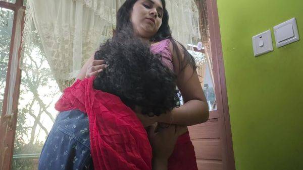 Valentine S Day In Vaishnavy Half Saree Hot Navel Lick Romance With Sharun Raj, Mallu Couple Hot Half Saree Removal Romance With Navel Lick Love - desi-porntube.com - India on systemporn.com