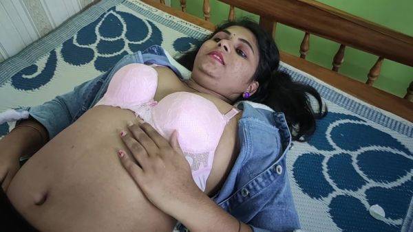 Skirt And Shirt Romance By Vaishnavy And Sharun Raj, Shirt Open And Bra Show With Boobs Press Fuck, Mallu Couple Hot Fuck Love With Valentine S Day - desi-porntube.com - India on systemporn.com