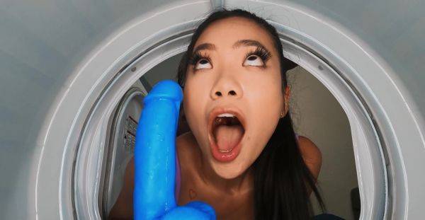 Appealing Asian with p***e forms lets chubby ass ebony mom make out with her - alphaporno.com on systemporn.com