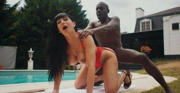 Black stud grants married woman the best anal in her life - xbabe.com on systemporn.com