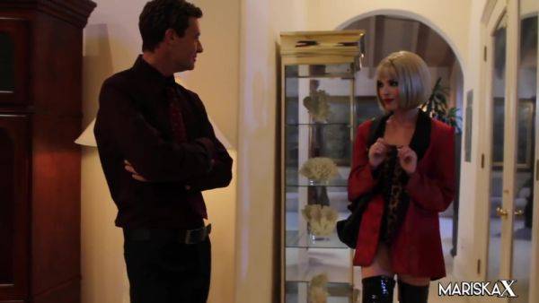 Gets Her Holes Stretched - Dana Dearmond - videomanysex.com on systemporn.com