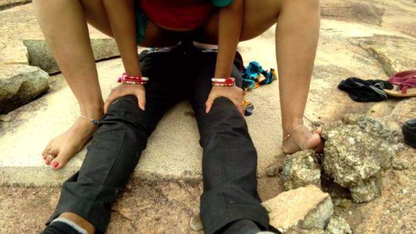 Khet Kam Garna Aako Bauju Lai Jungel Ma Pathayera Tesko Mathi Chadera Maza Diyo - Nepali Porn Star - desi-porntube.com - India - Nepal on systemporn.com