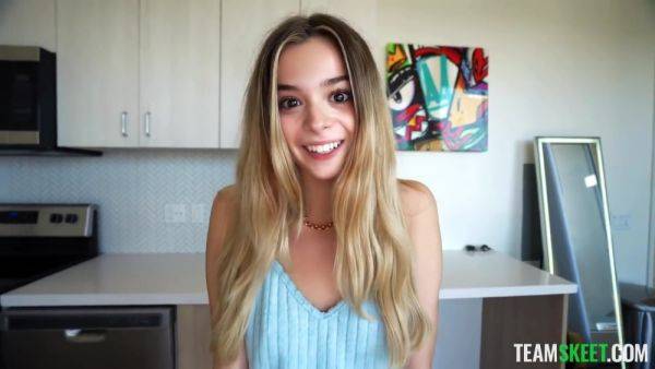 A Big Cock For Molly Little - Molly Little - videomanysex.com on systemporn.com