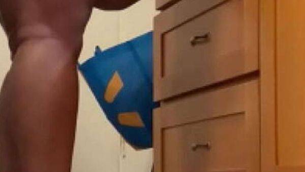 Bigdickenergy258 Gives Remiskye a Creamy Breakfast - porntry.com on systemporn.com