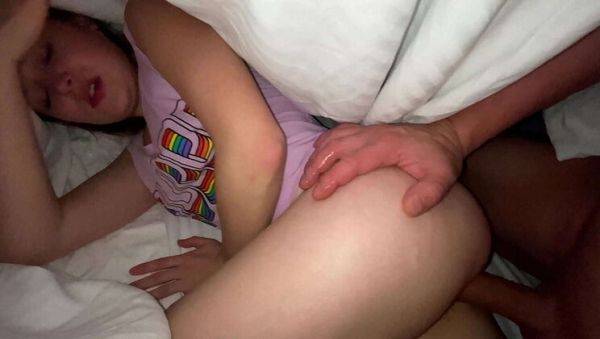 Step Sister Gets Fucked By Step Brother In Bed - porntry.com on systemporn.com