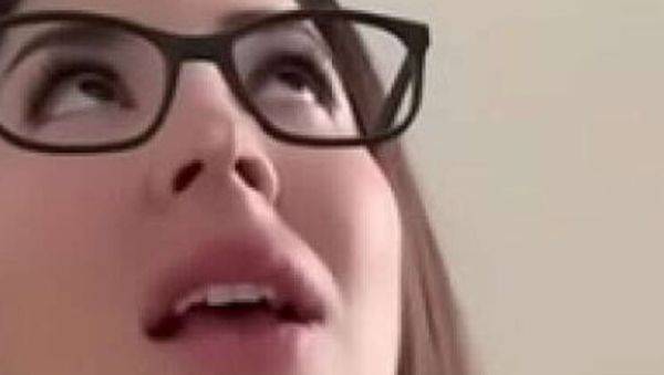 New Latina Pussy Employee Gets Fucked - xxxfiles.com on systemporn.com