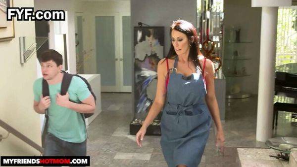 Reagan Foxx Teaches Her Son's Buddy How to Pleasure a Lady - xxxfiles.com - Usa on systemporn.com