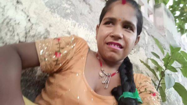 Devar Bhabhi - Bhabhi Ko Nahi Mila Land To Bhabhi Ne Finger Se Nikala Pani - desi-porntube.com - India on systemporn.com